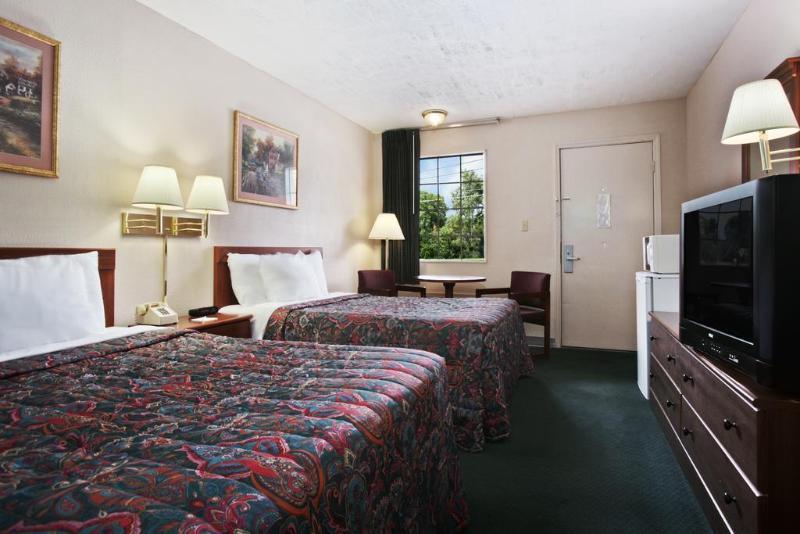 Days Inn & Suites By Wyndham Terre Haute Ngoại thất bức ảnh